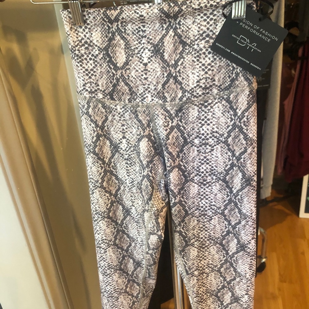 Snake skin DIY leggings